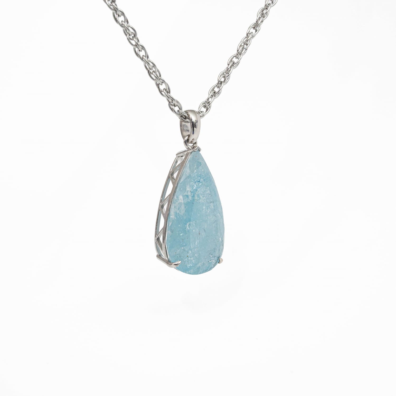 Aquamarine Silver Pendant